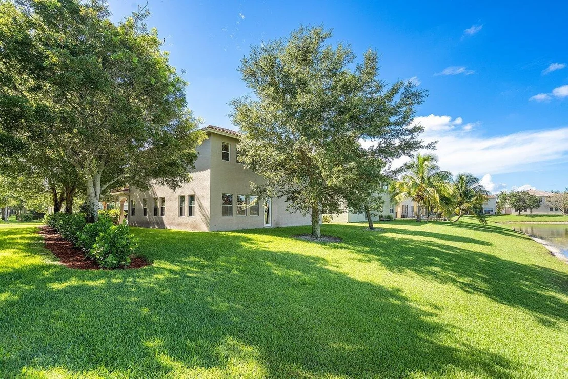 Photo of 482 Cresta Circle