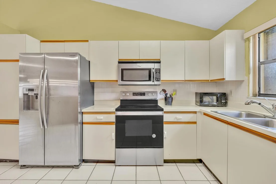 Photo of 4787 Brighton Lakes Boulevard