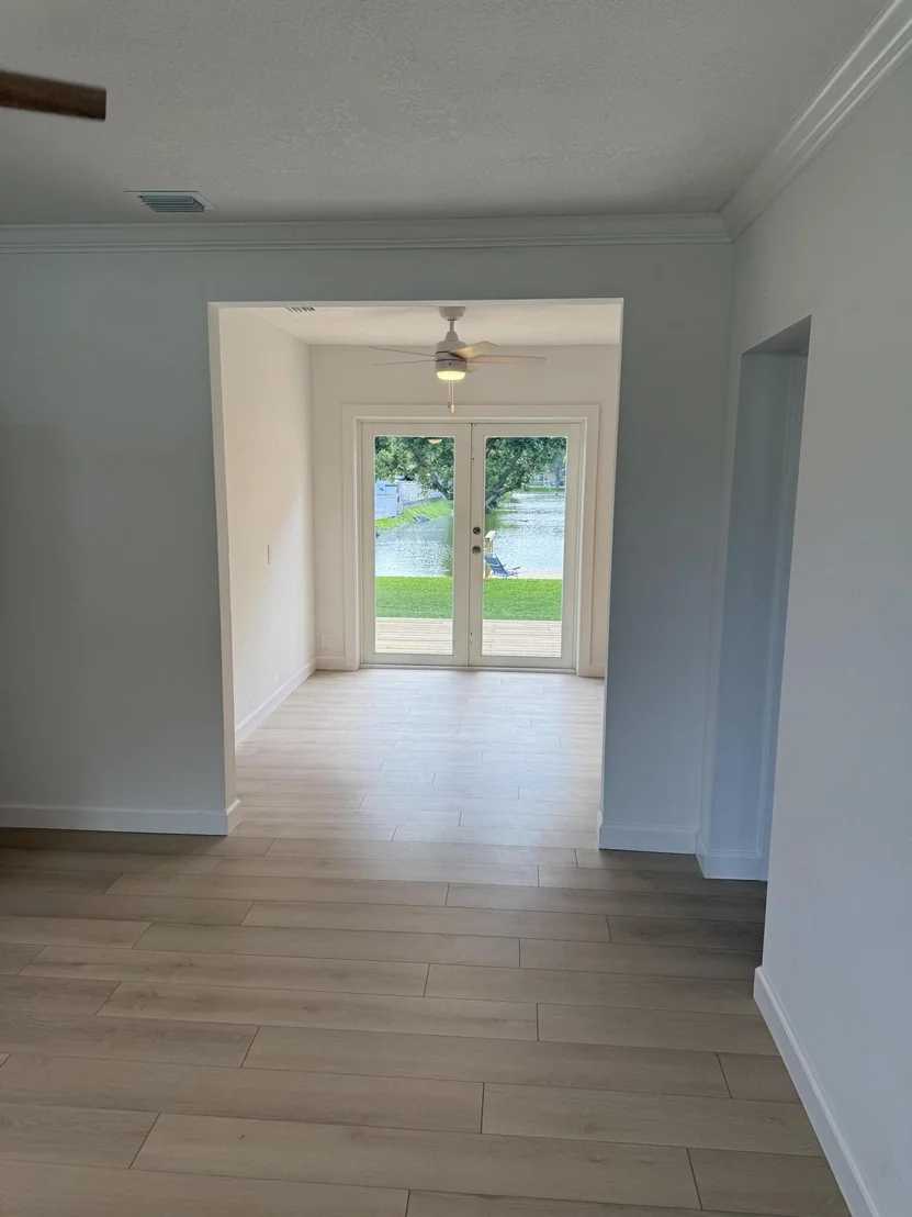 Photo of 1417 Willow Road