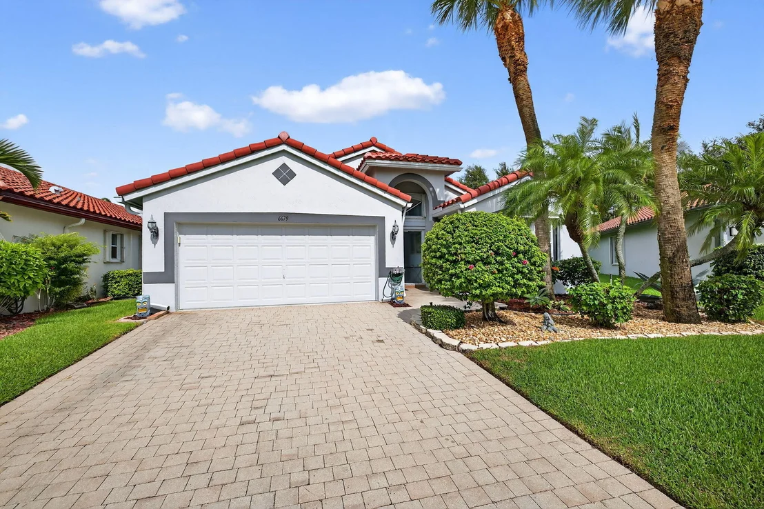 Photo of 6679 Sherbrook Drive