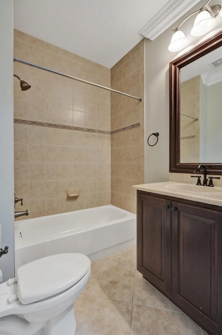 Photo of 115 Edenberry Avenue