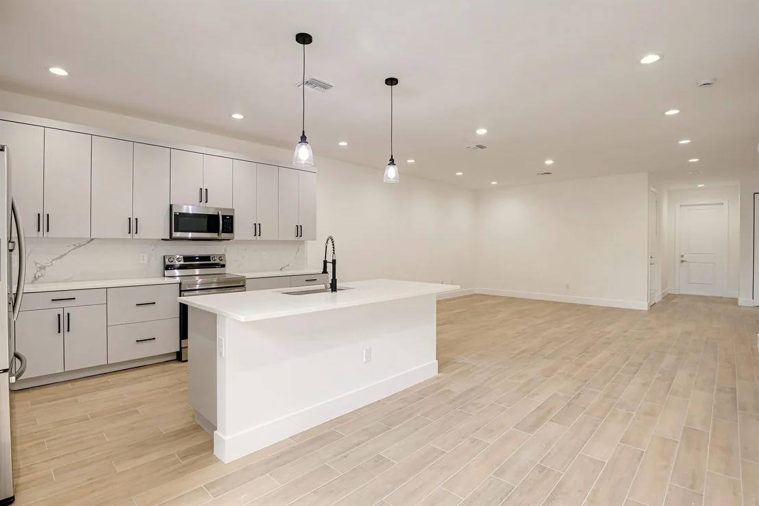 Photo of 7889 Terrace Road