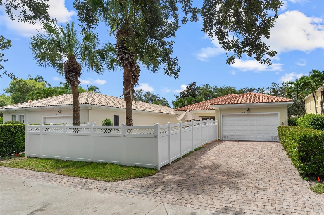 Photo of 3419 Greenway Drive