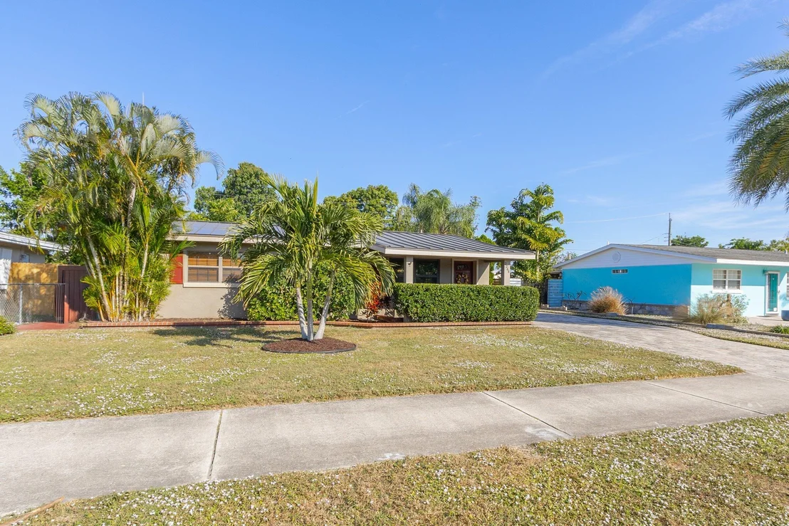 Photo of 2266 Post Road