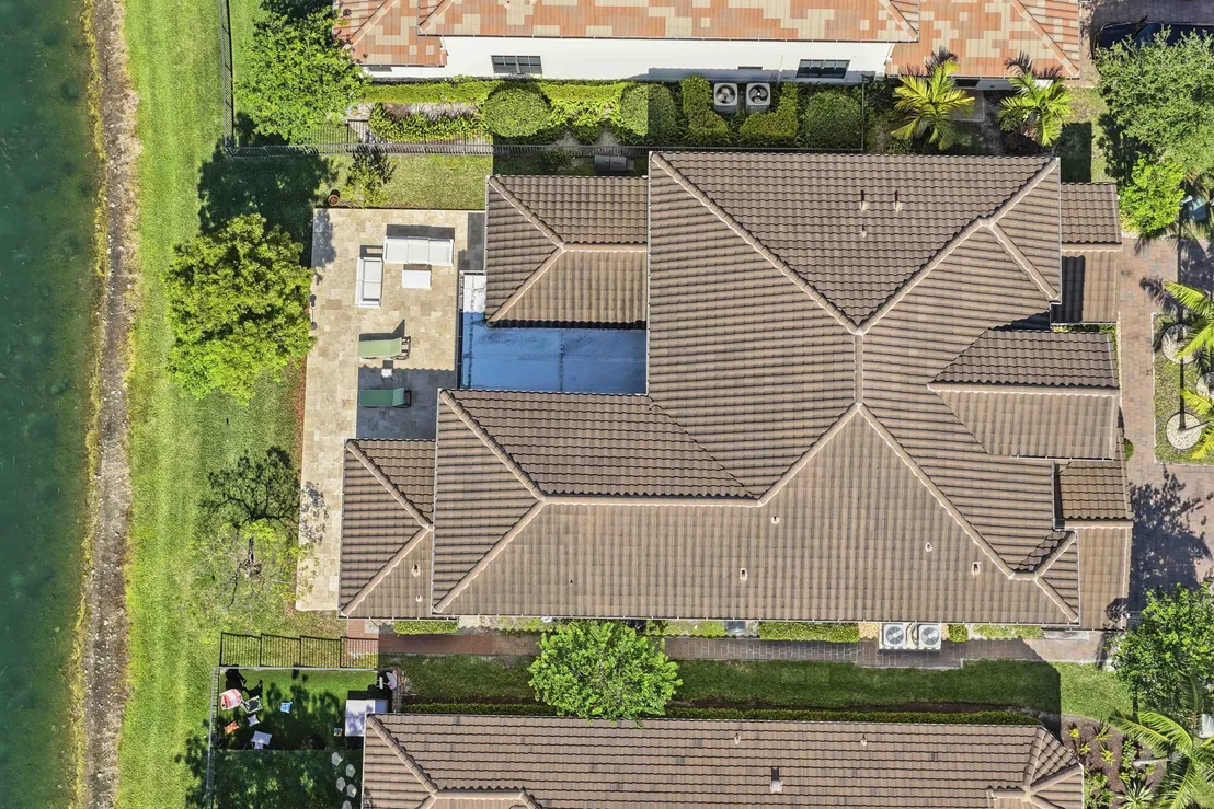 Photo of 10271 Peninsula Place