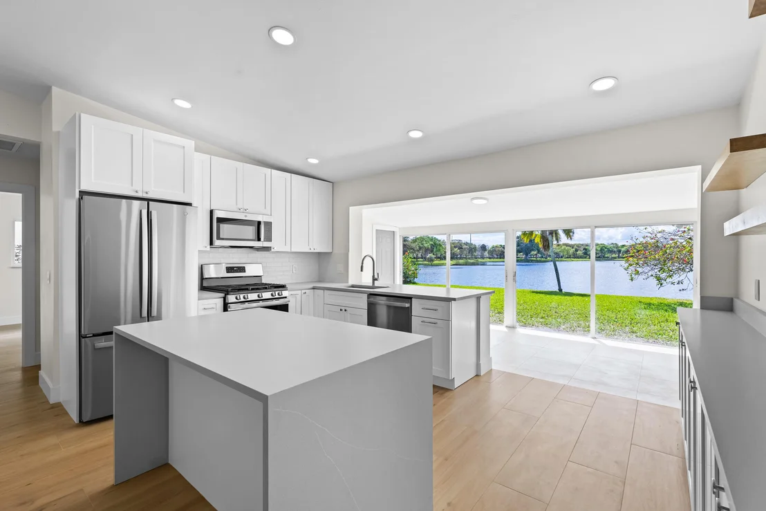 Photo of 302 Riverside Drive