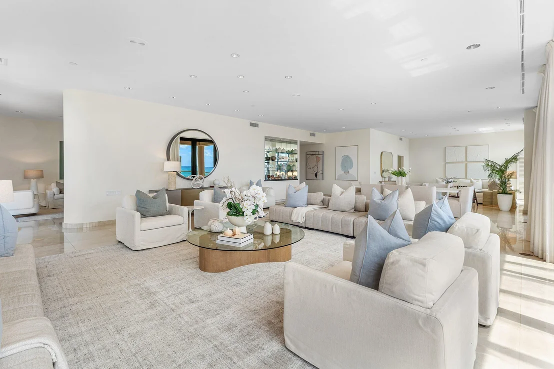 Photo of Unit NPH4 at 2 N Breakers Row Row