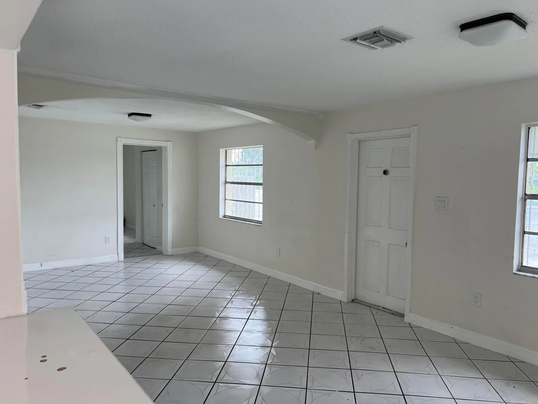 Photo of 4988 Ohio Road