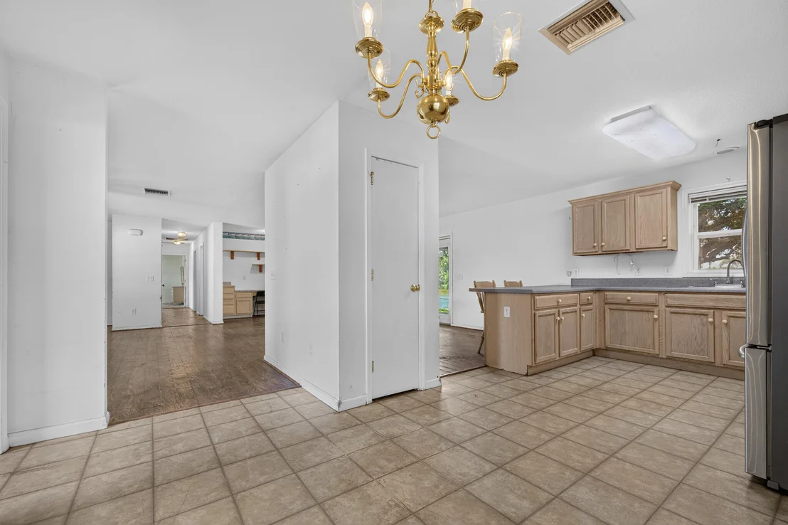 Photo of 2546 SE 27th Street