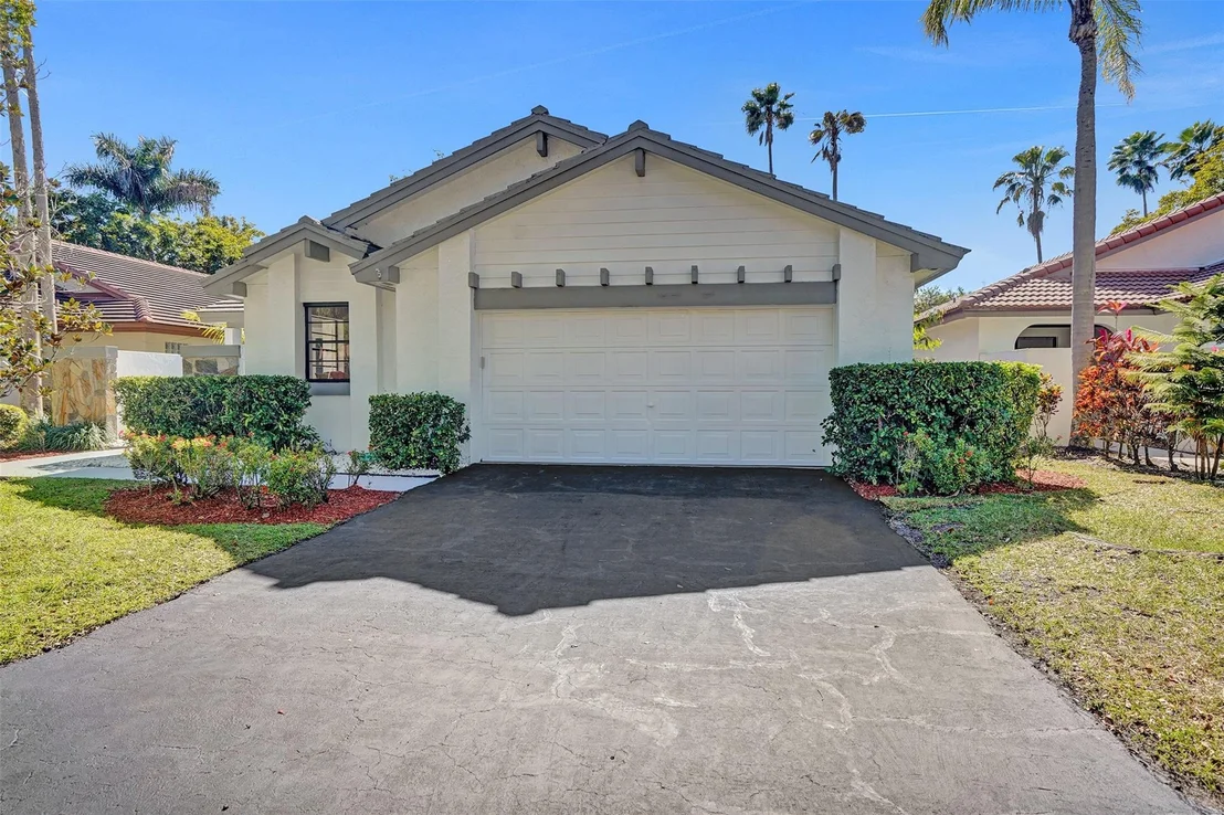 Photo of 2183 Montpeliar