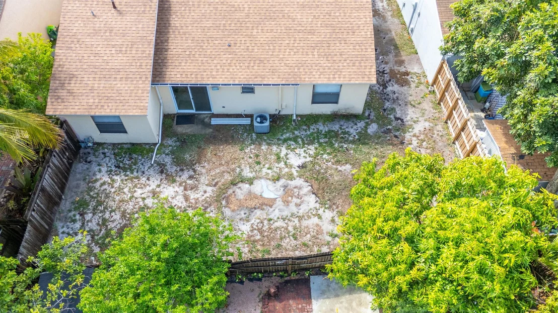 Photo of 5805 Ithaca Circle E