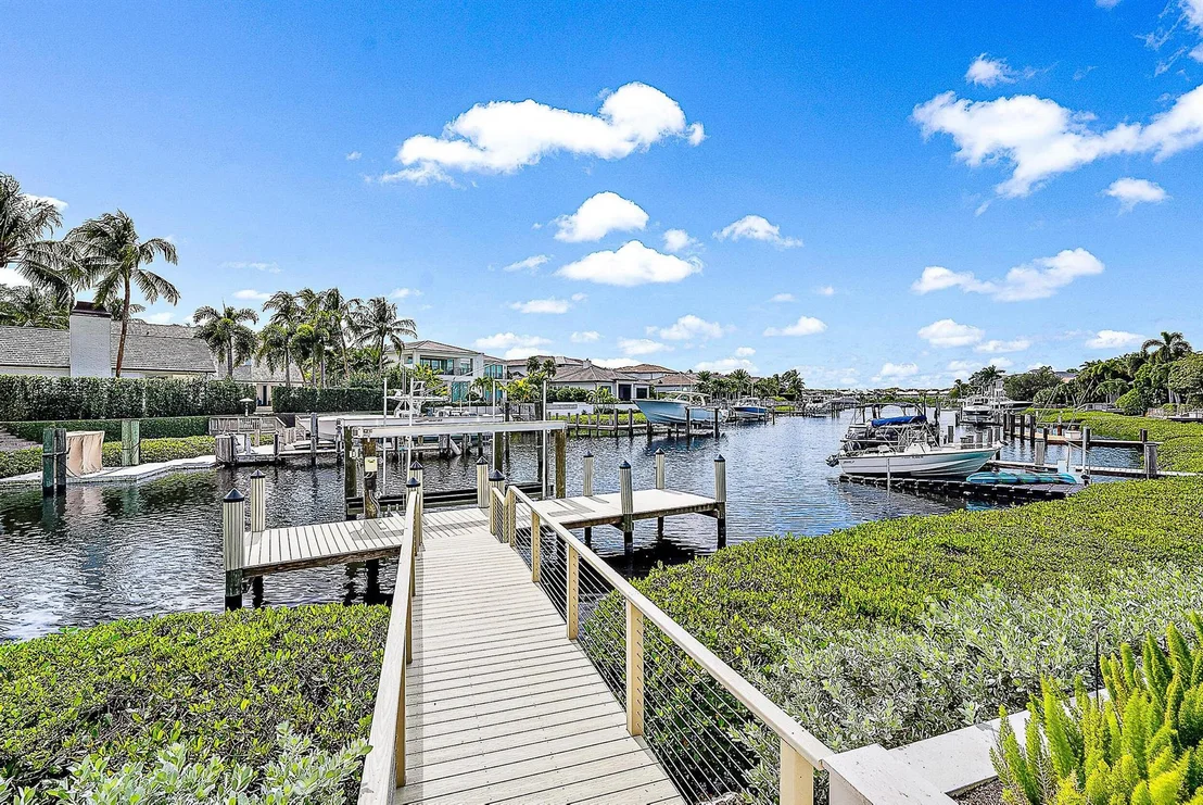 Photo of 145 Commodore Drive