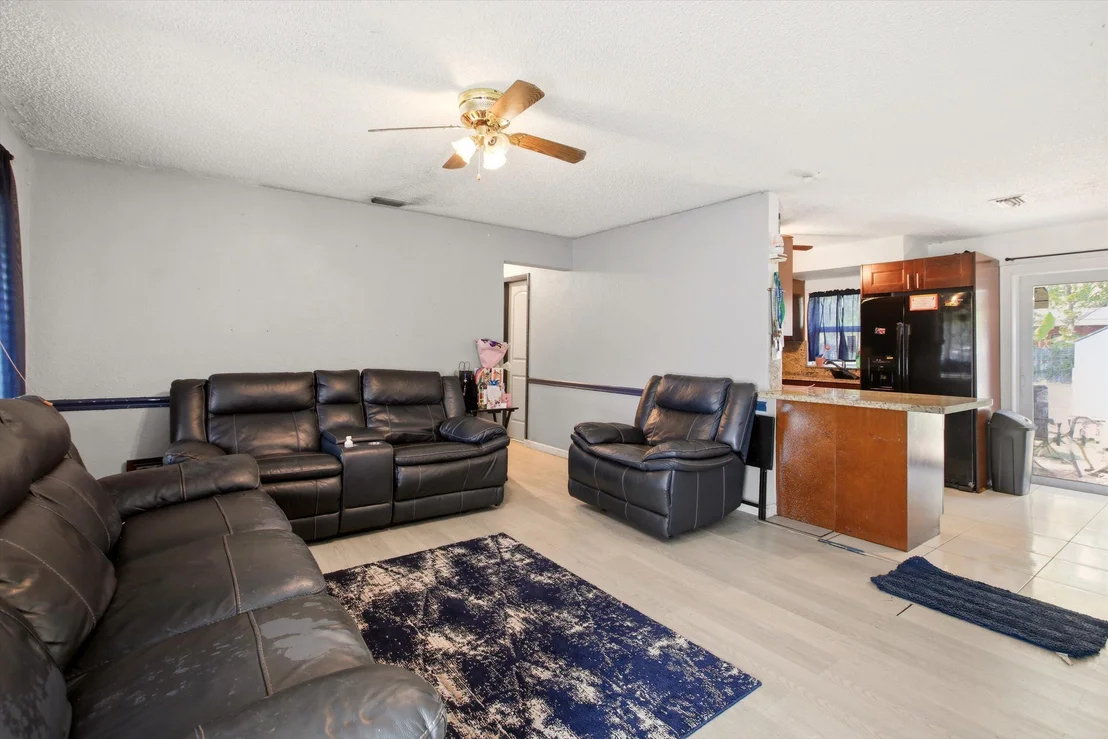Photo of 1671 N Cypress Road