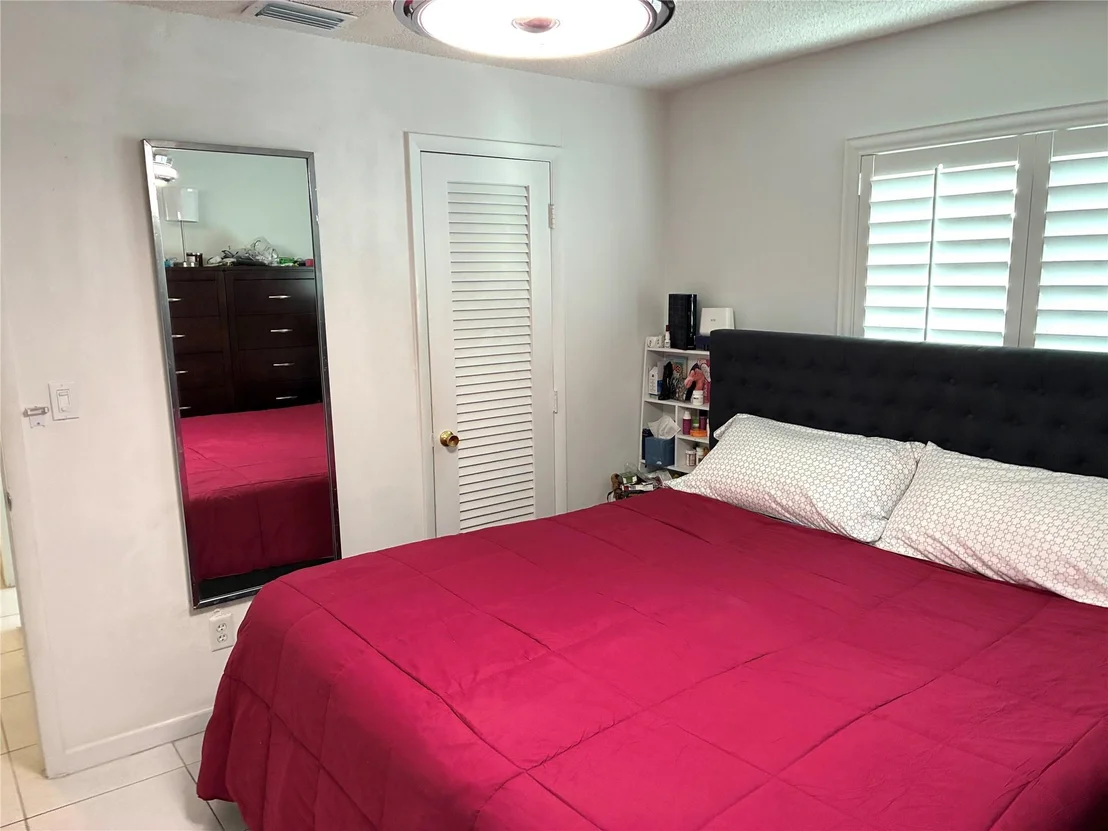 Photo of 320 S Golf Boulevard