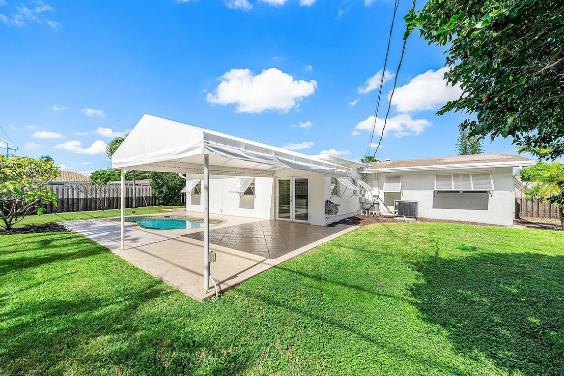 Photo of 530 Heron Drive