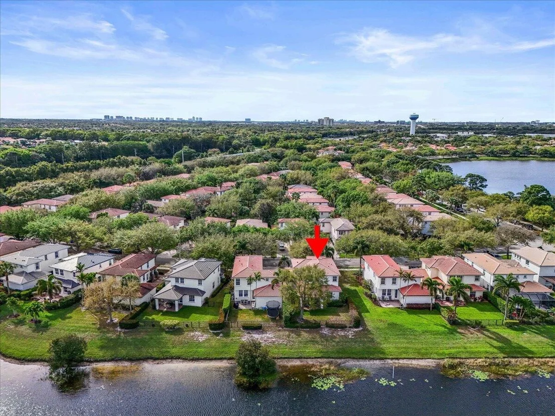 Photo of 653 Castle Drive