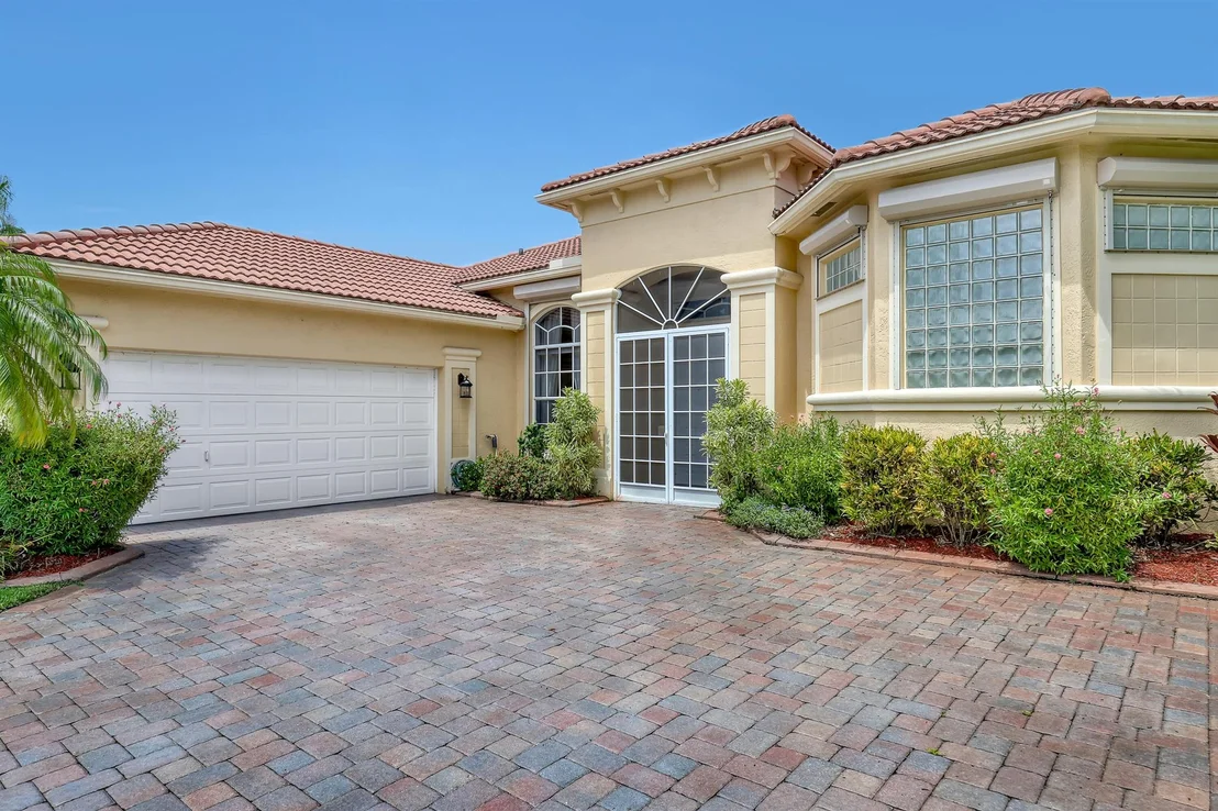 Photo of 9466 Lantern Bay Circle
