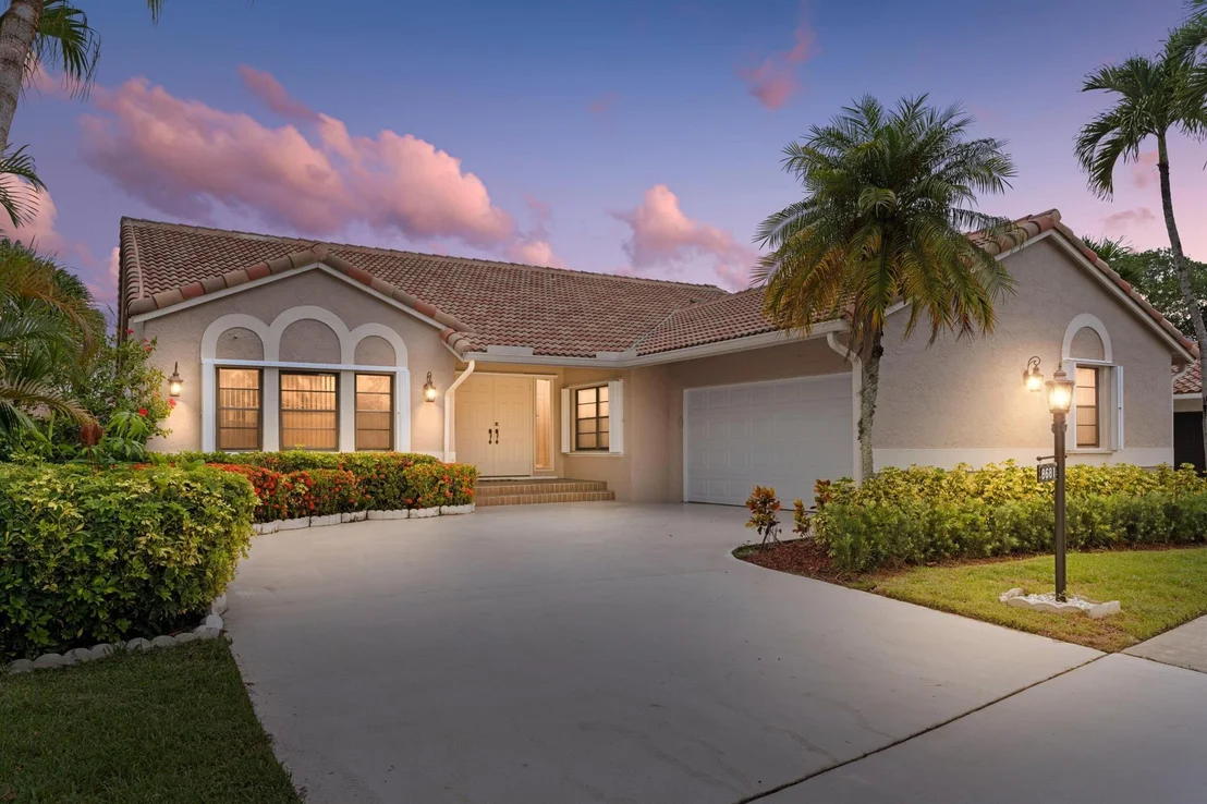 Photo of 8681 Eagle Run Drive