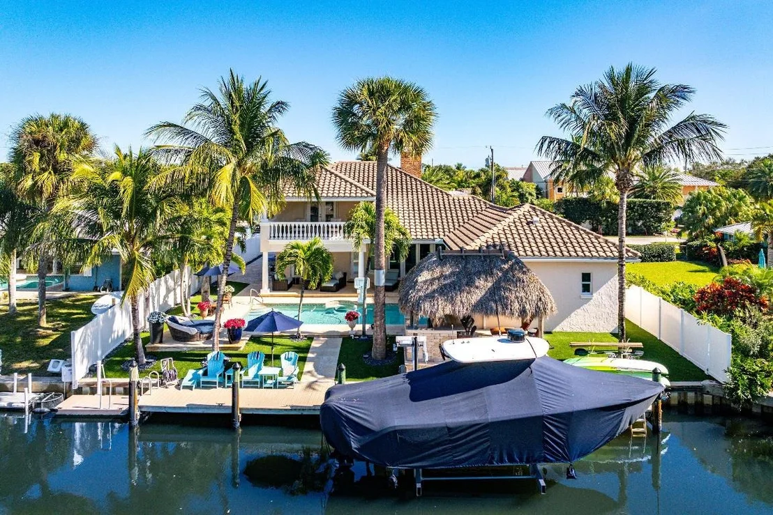 Photo of 906 Dolphin Drive