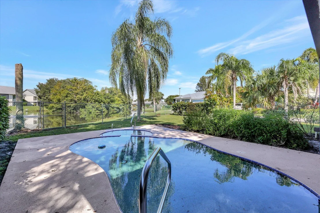 Photo of 2212 NW 20th Avenue
