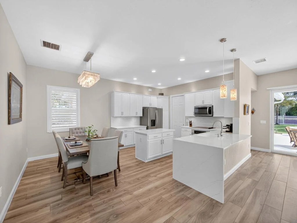 Photo of 3405 Duval Street