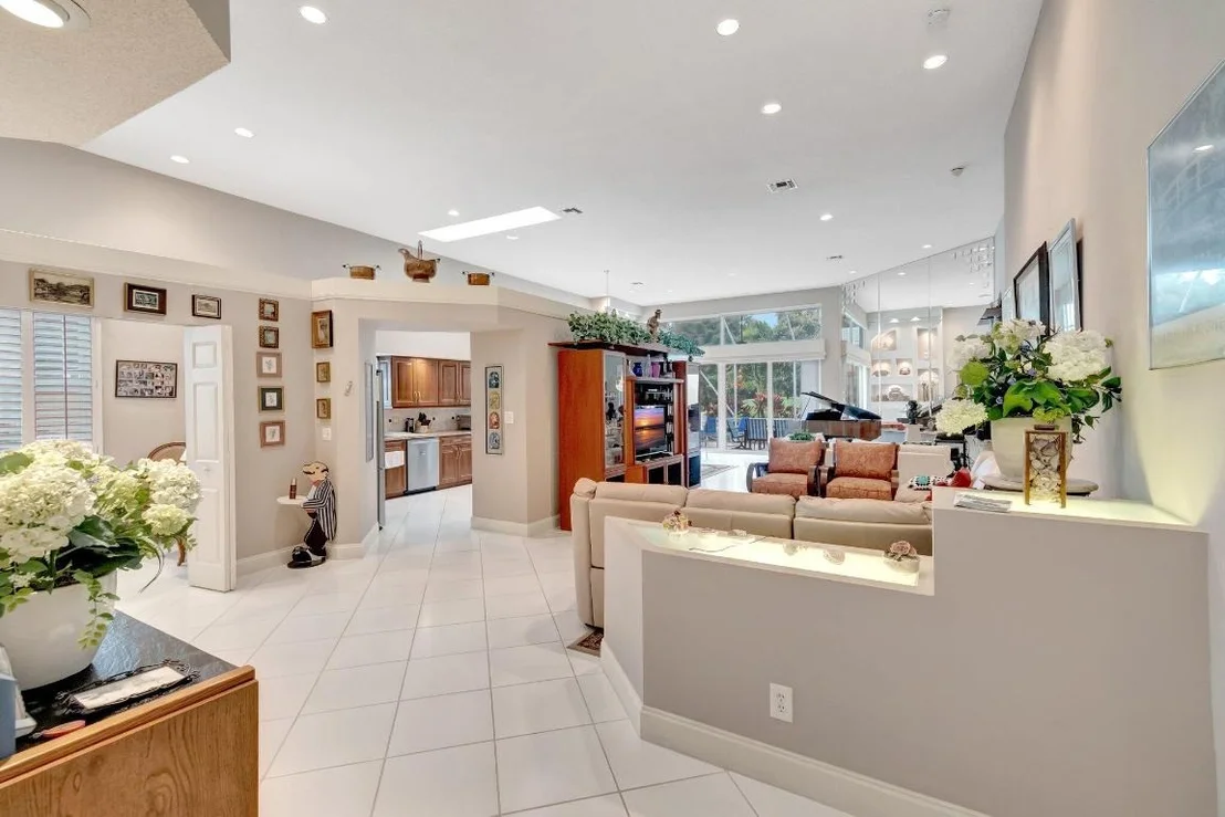 Photo of 6429 Three Lakes Lane
