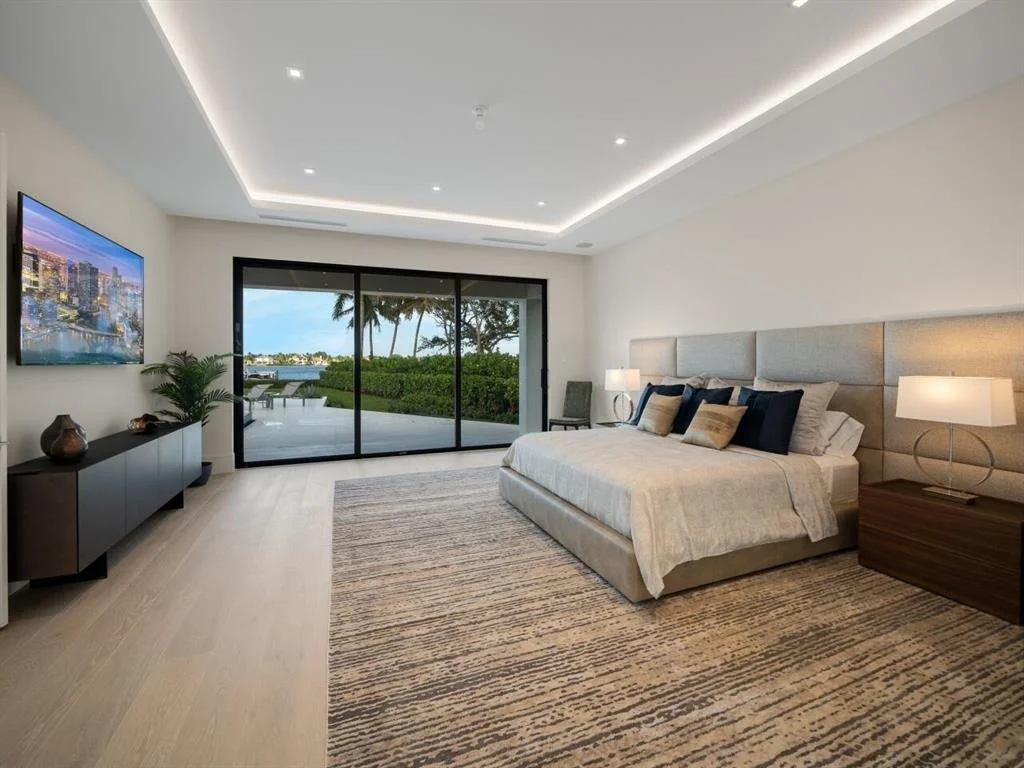 Photo of 5695 Pennock Point Road