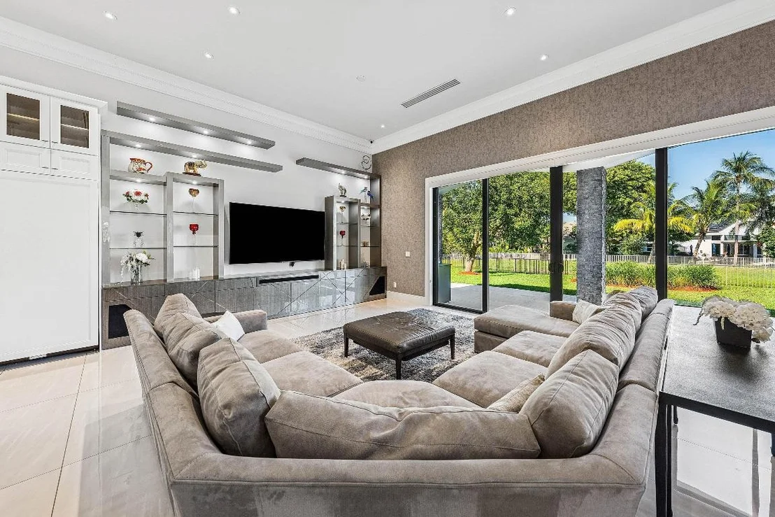 Photo of 6773 Boniello Drive