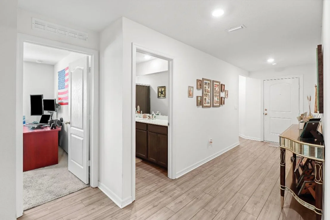 Photo of 5551 Imagination Drive
