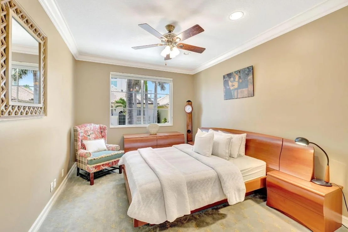 Photo of 3628 S Ocean Boulevard