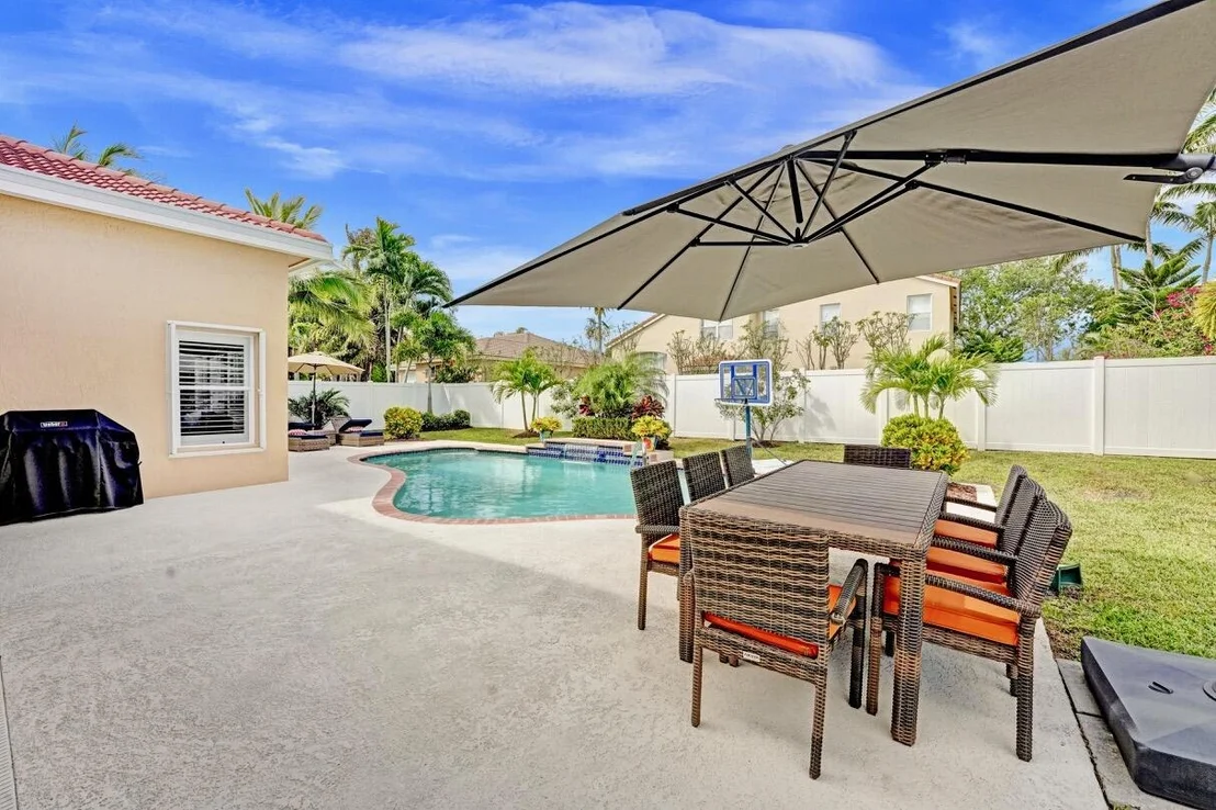 Photo of 6127 Indian Forest Circle