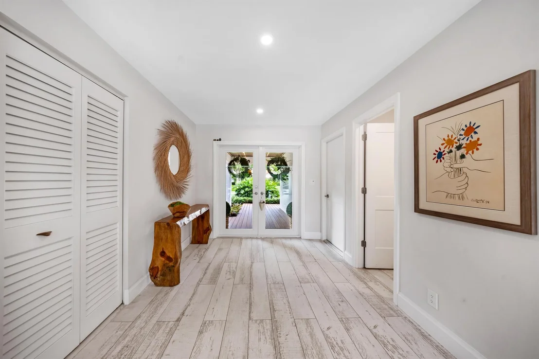 Photo of 5108 Pineview Circle