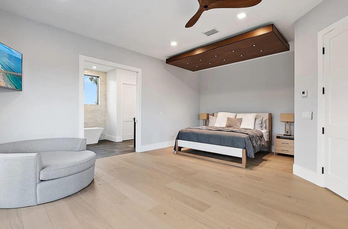Photo of 706 Lakeside Circle
