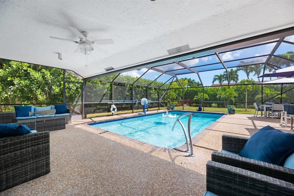 Photo of 9536 Old Pine Road