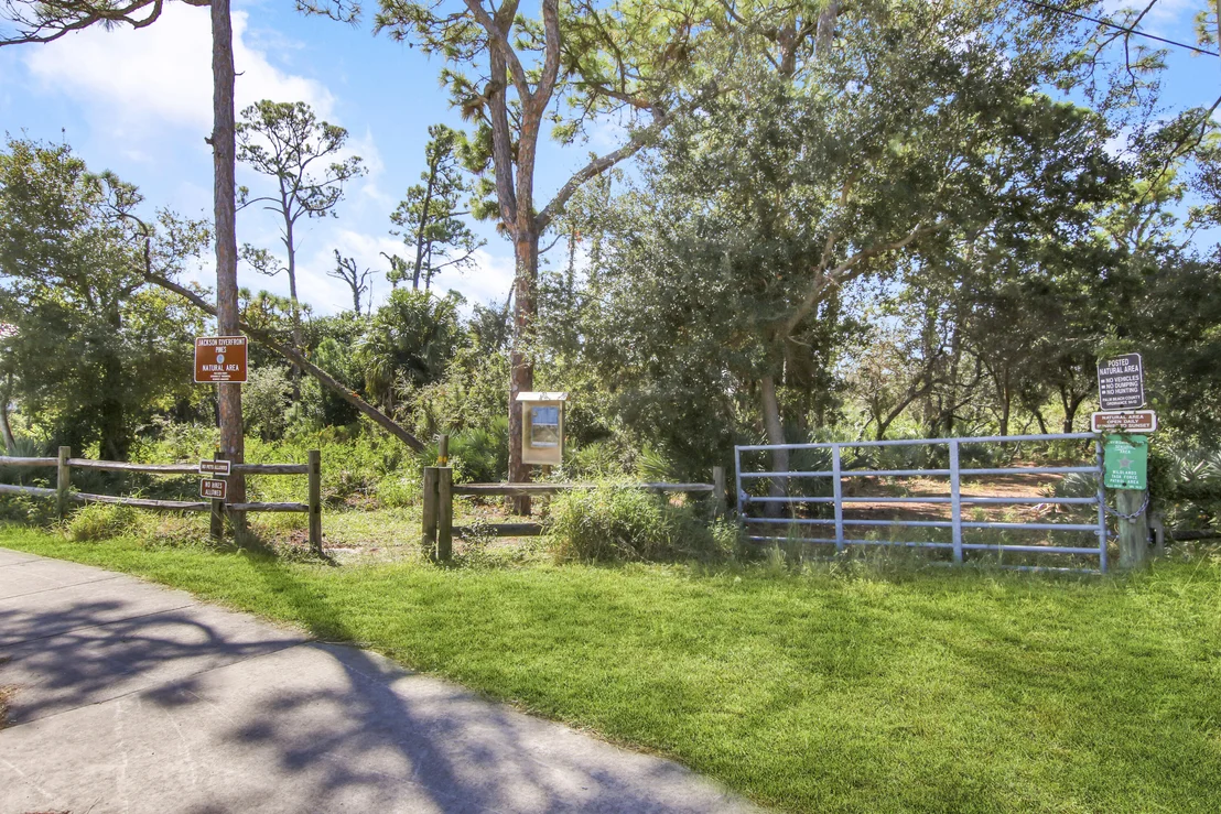 Photo of 19823 Hibiscus Drive