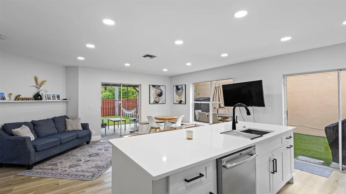 Photo of 10324 E Breezeway Place