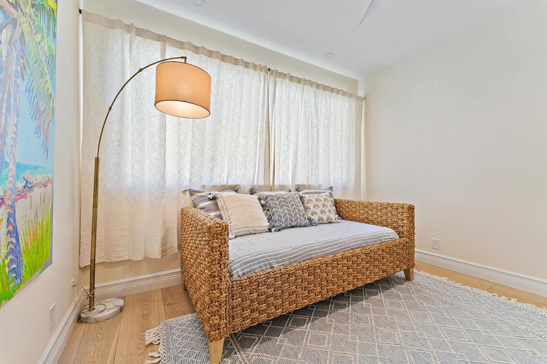 Photo of 28 Coconut Lane