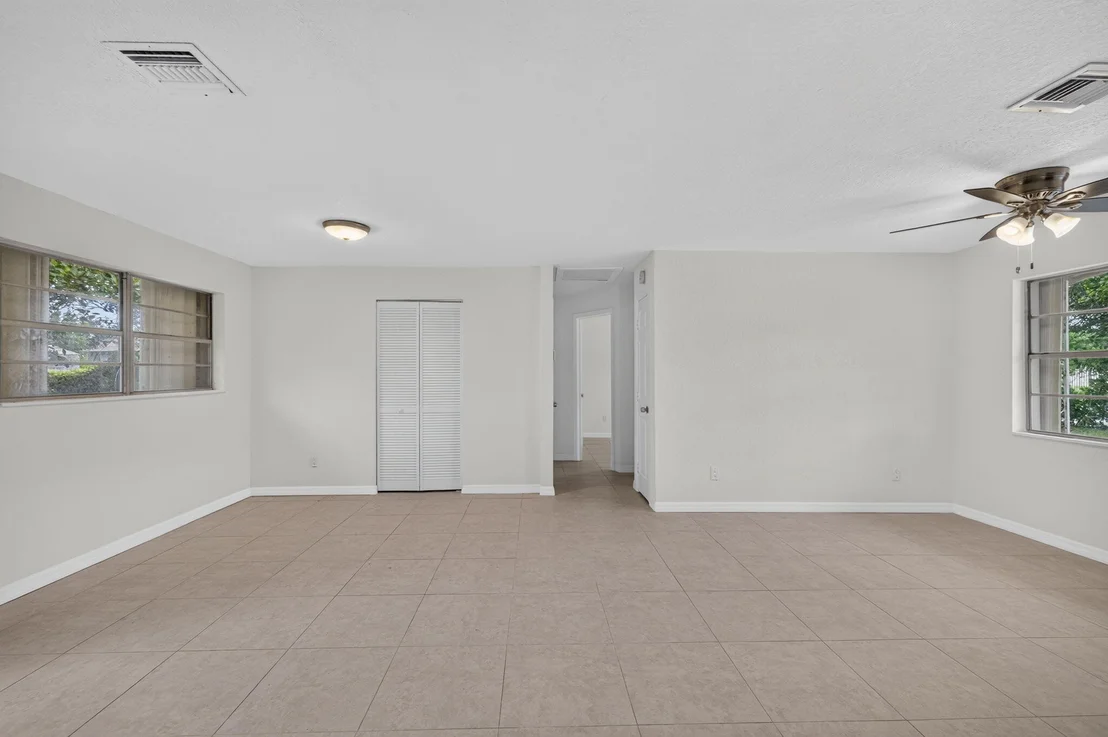 Photo of 913 SE 10th Street