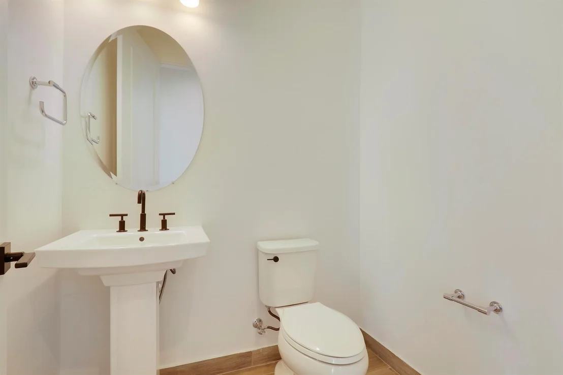 Photo of 9194 Crestview Circle