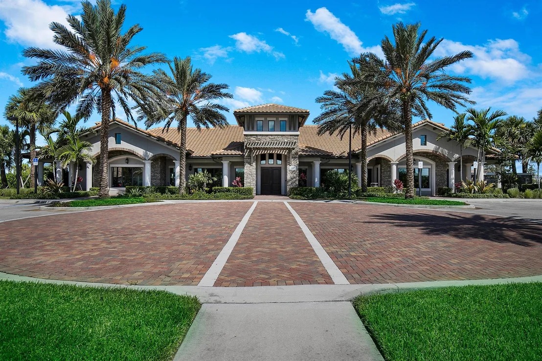 Photo of 122 Cerulean Key Way