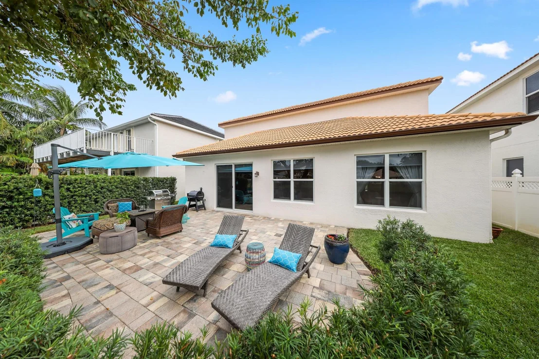 Photo of 560 Anchor Point