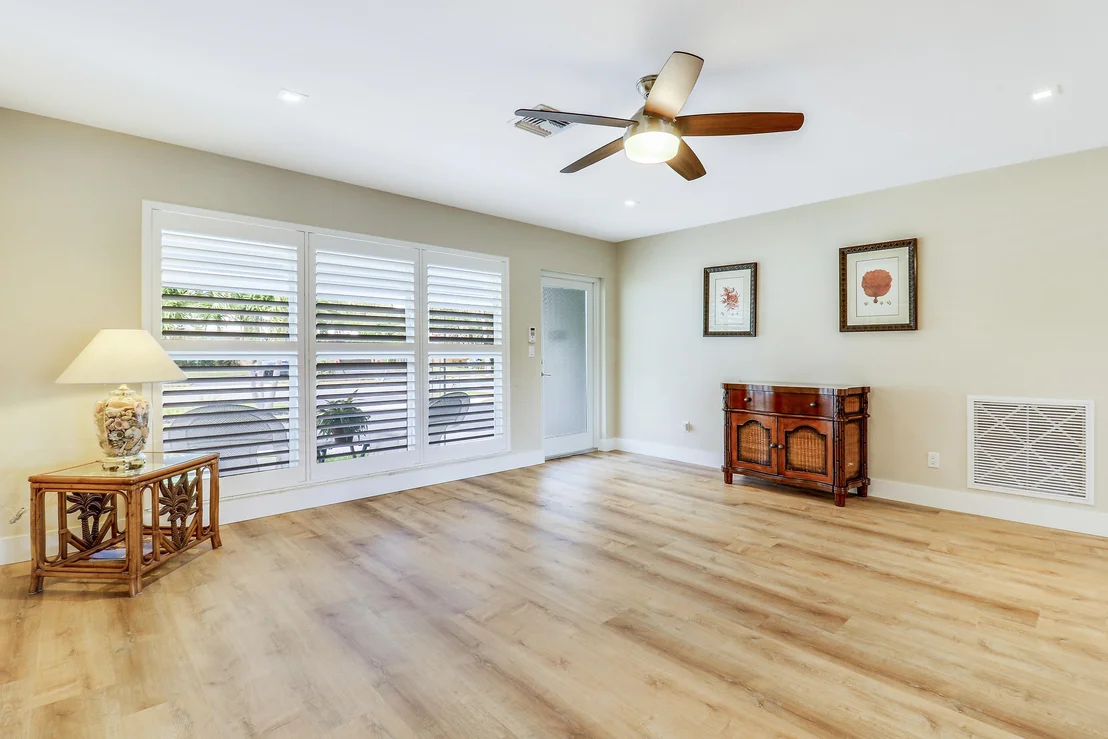 Photo of 430 SE 1st Terrace