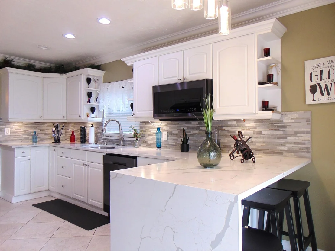 Photo of 595 E River Drive