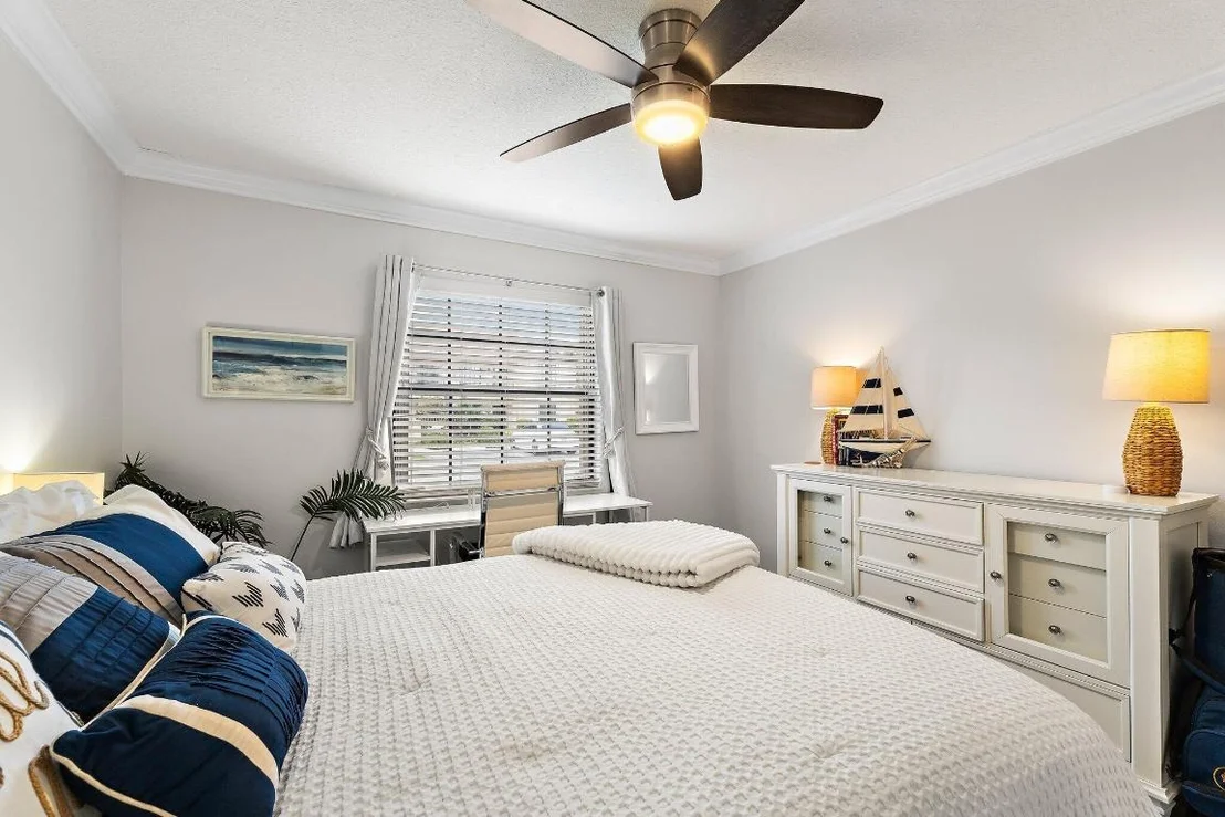 Photo of Unit B at 1201 Pinecrest Circle