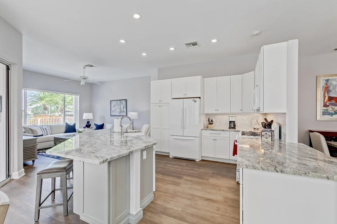 Photo of 738 Pinehurst Way