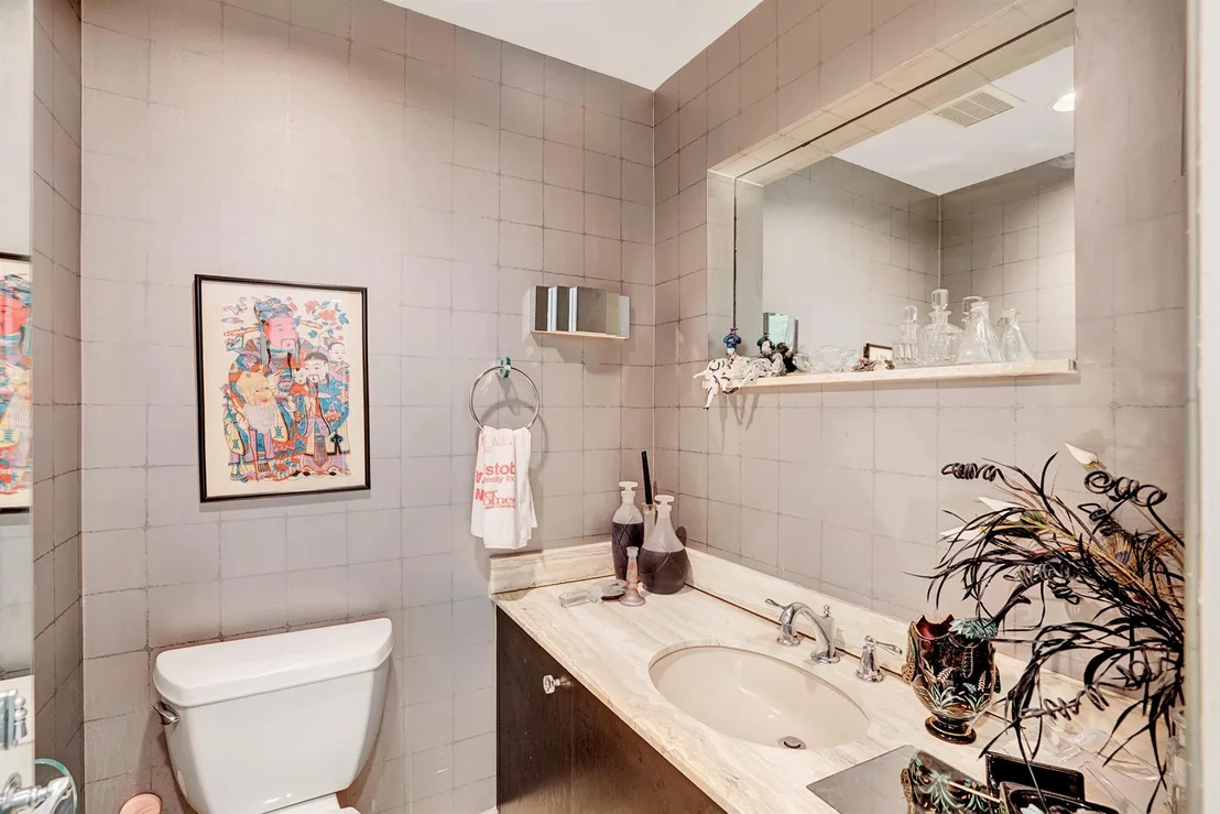 Photo of 3899 Live Oak Boulevard