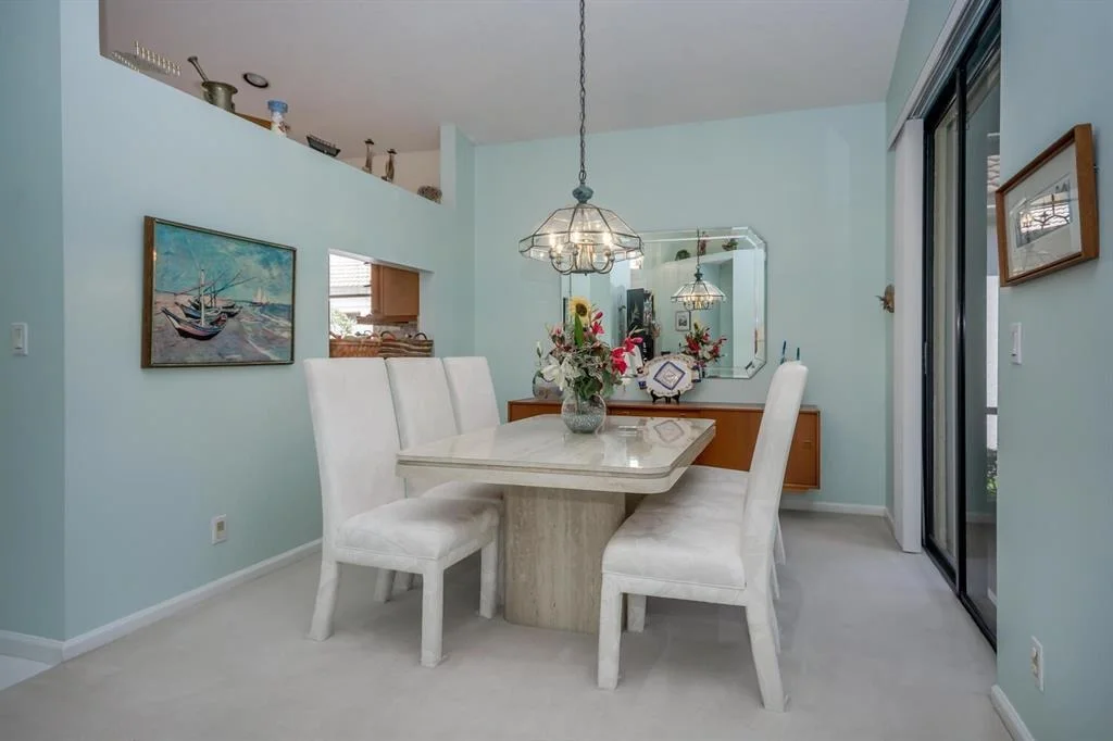 Photo of 10176 Lexington Circle N