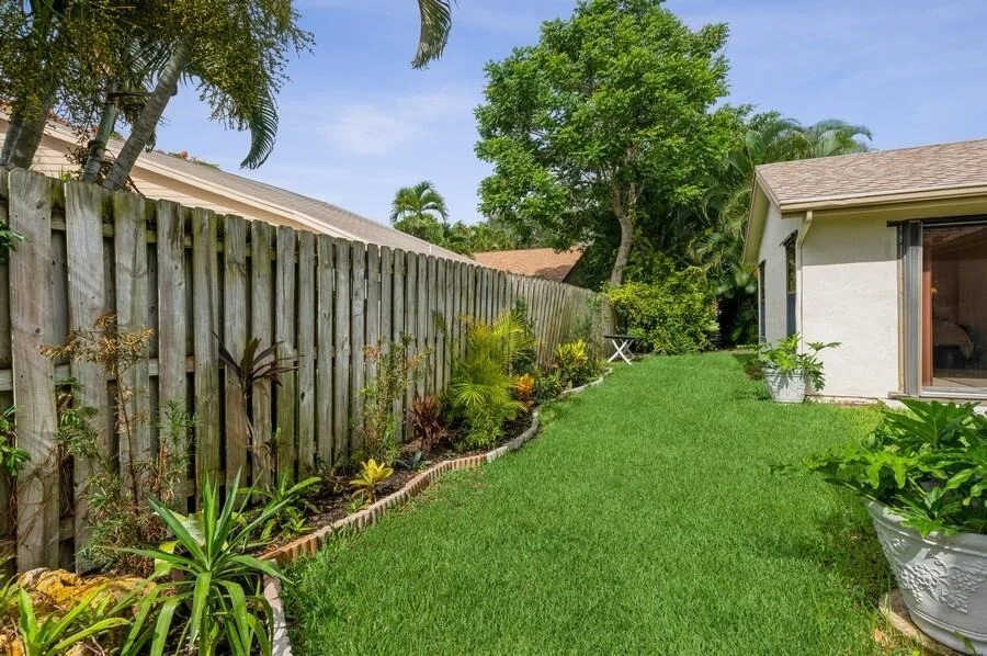 Photo of 2490 Riviera Drive