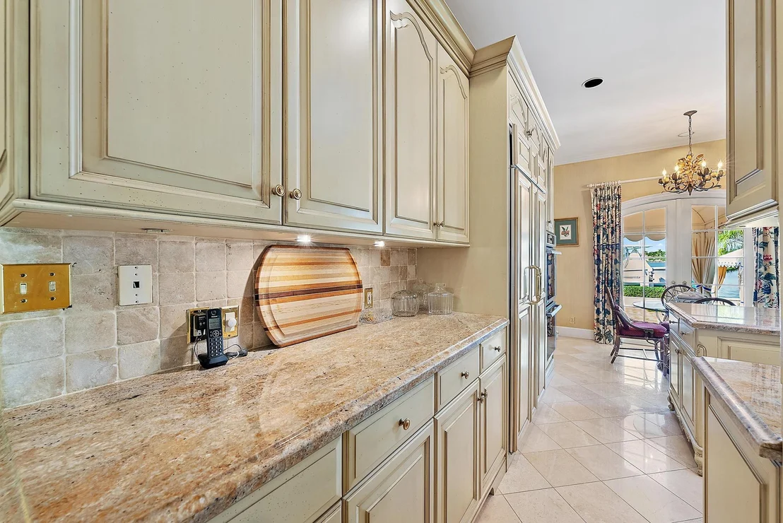 Photo of 751 Island Drive
