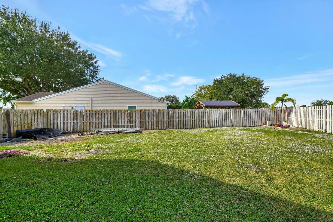 Photo of 7875 Canal Drive